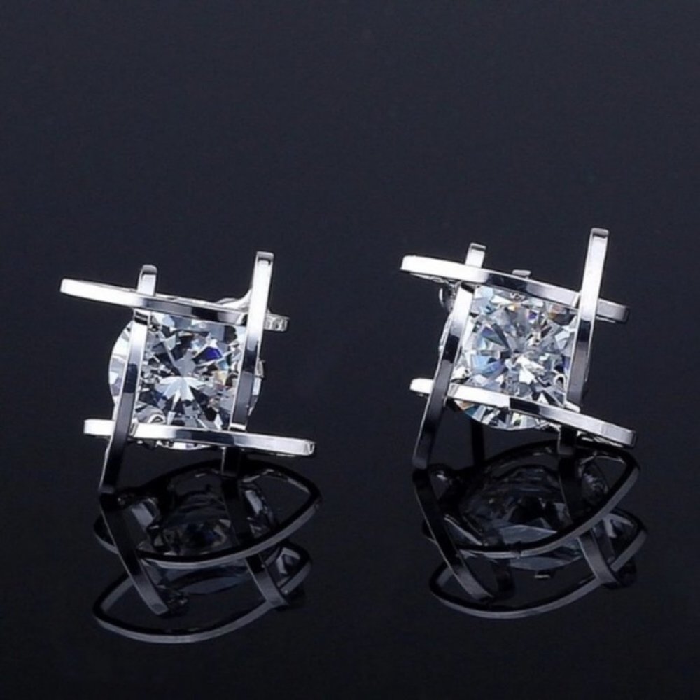 *NEW Silver Solitaire Caged Diamond Stud Earrings - Picture 6 of 9